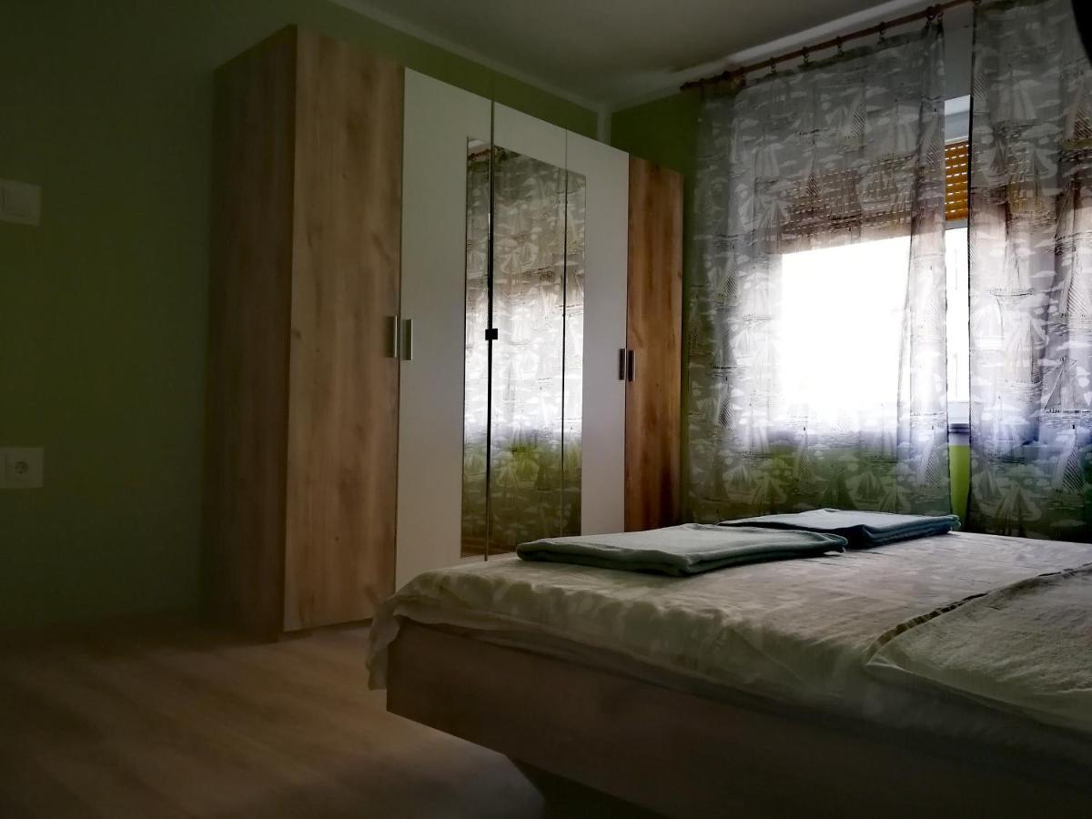 Apartments Anita 茨里克韦尼察 外观 照片